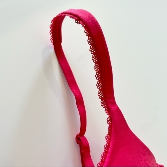 Victoria's Secret Body by Victoria Perfect Shape Racerback Bra Size 32D - Picture 3 of 12
